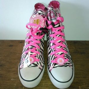 (SOLD) Size 9 Daddy'$ Money By Skechers 75% OFF